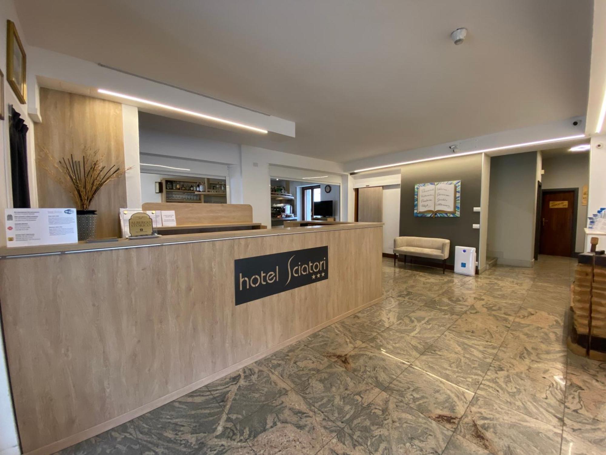 Hotel Sciatori 3 Stelle Superior Temù Exterior foto